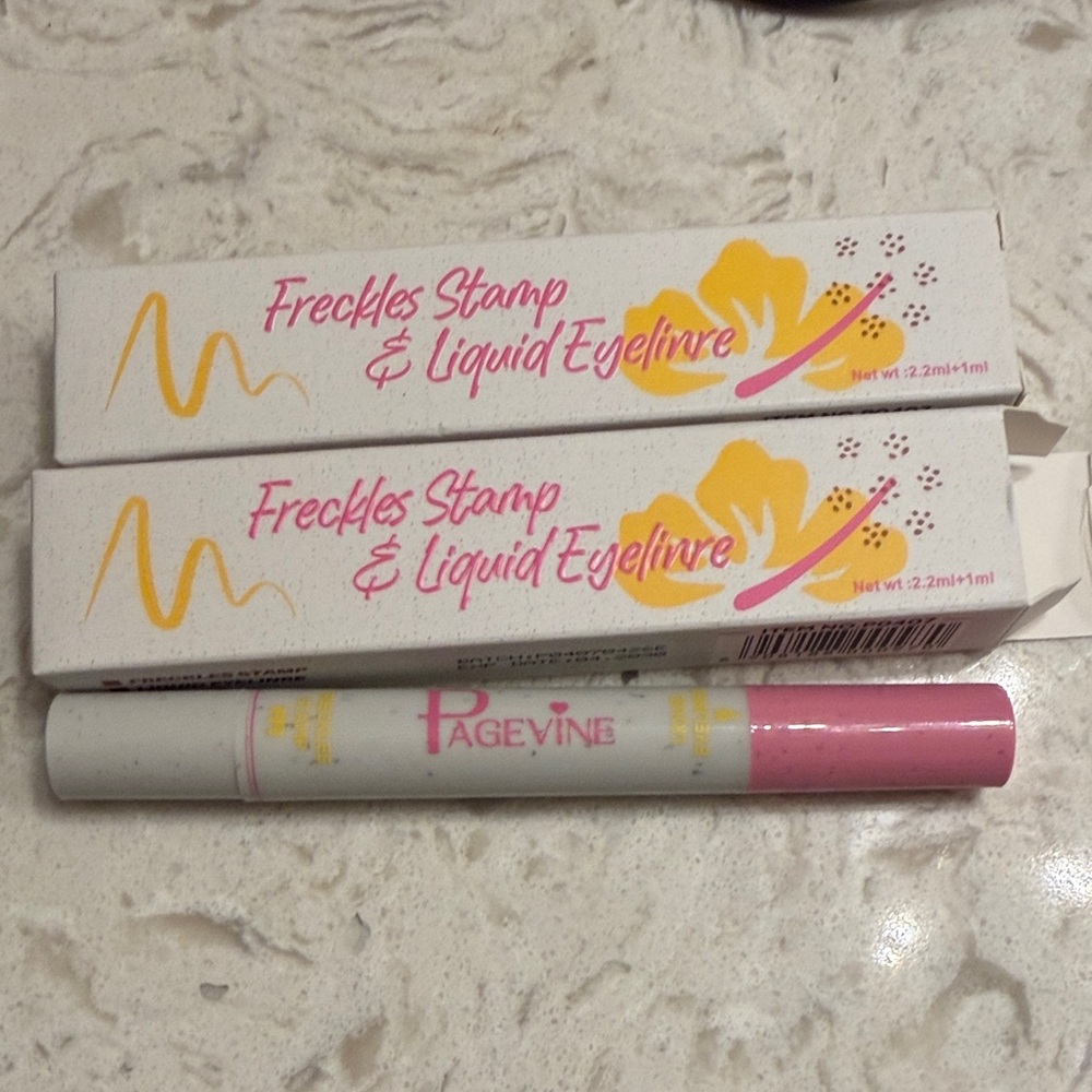 Pagevine Freckles Stamp & Liquid Eyeliner - lot of 2